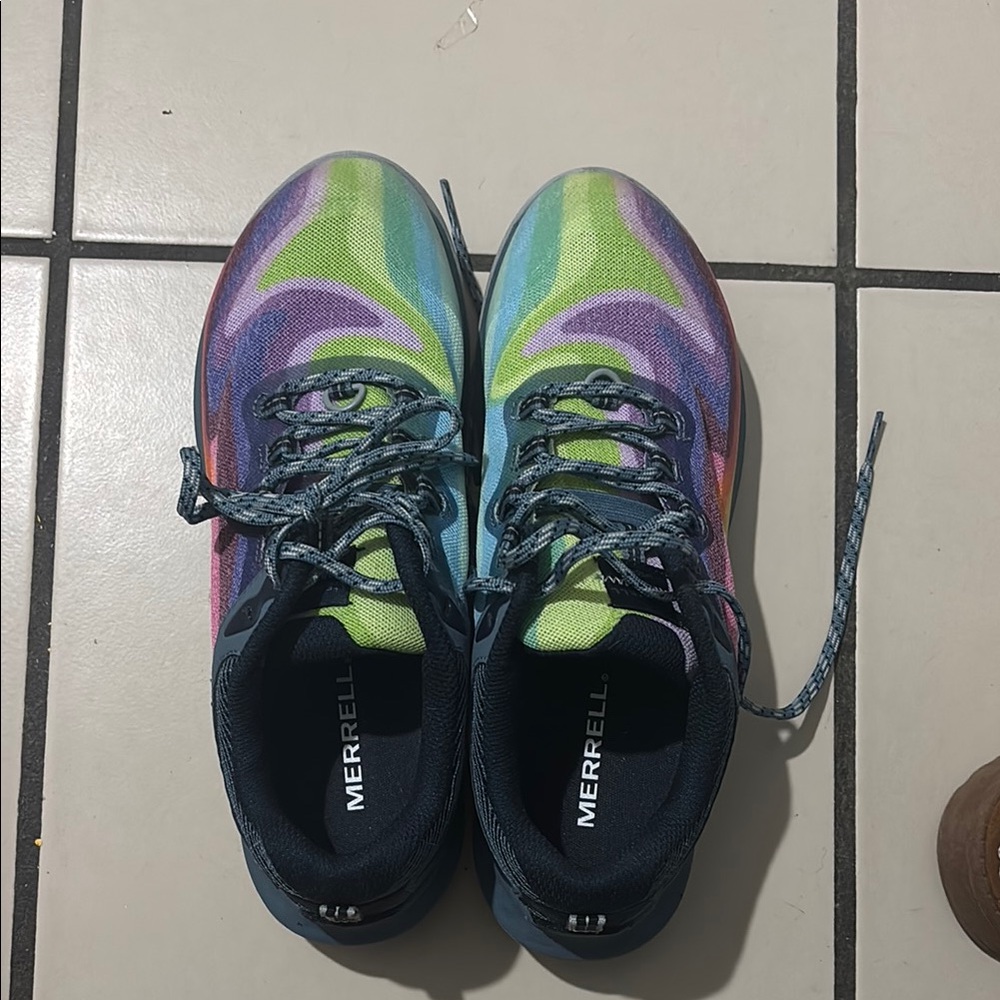 Merrell Blue and Green Sneakers Vibrant Athletic Design